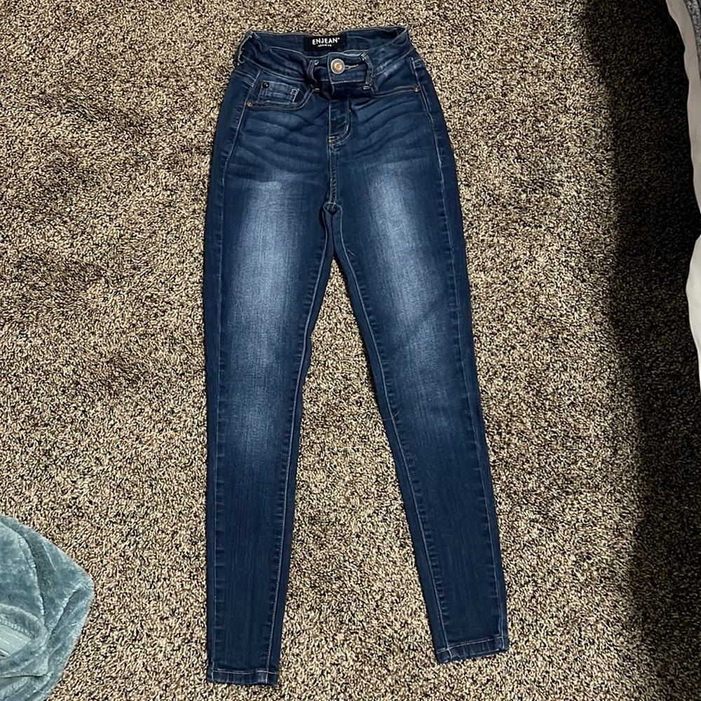 ENJEAN -Denim Co.- Size 0 Jeans, Dark blue. no holes.